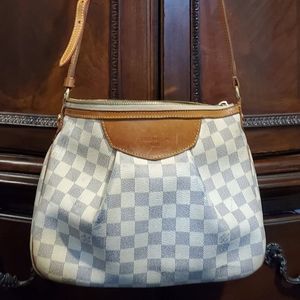 Louis Vuitton Crossbody